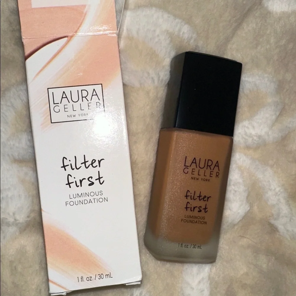 Laura Geller Filter First Luminous Foundation in Cognac - NEW
